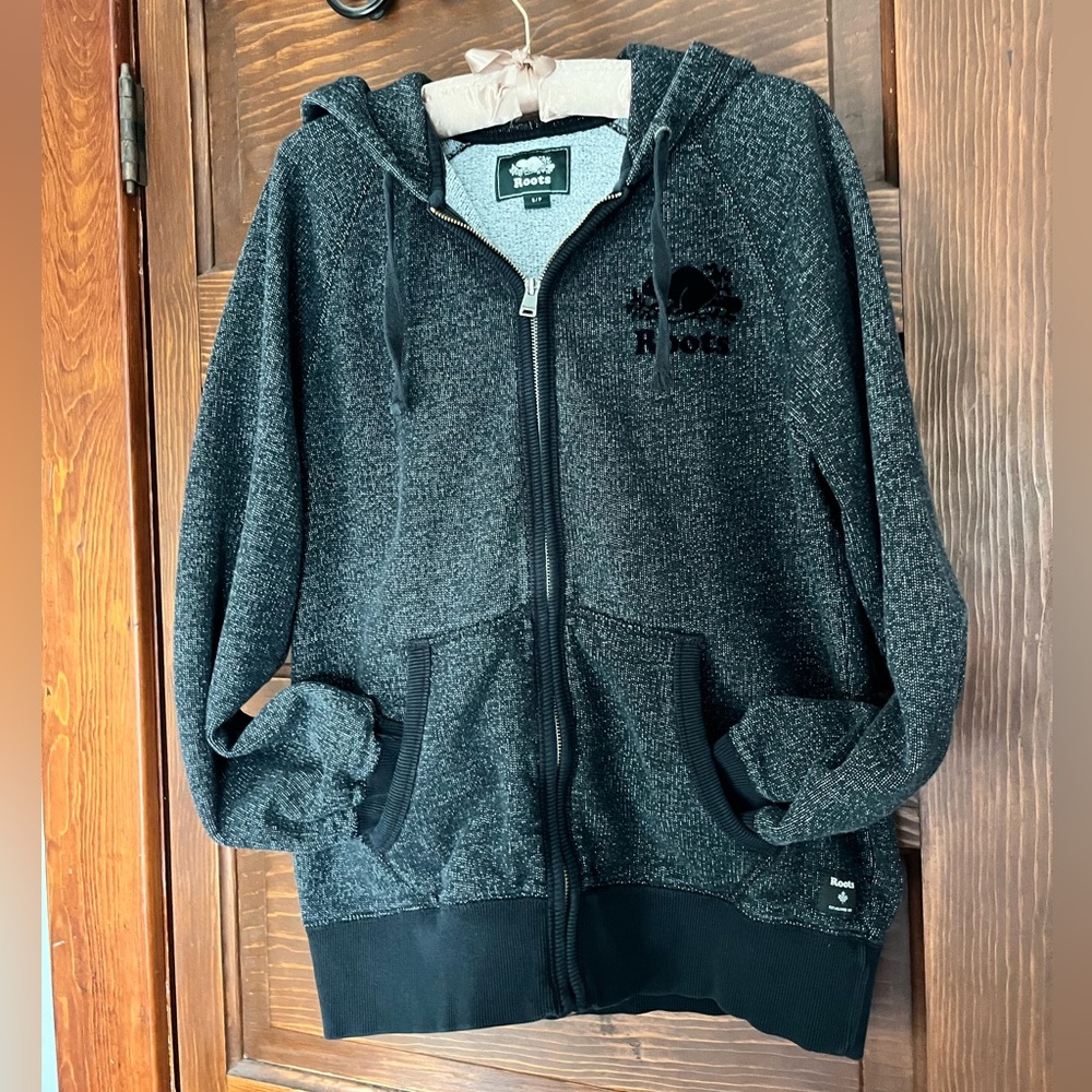 Roots women’s Heather Charcoal Zip Hoodie with beaver logo size small
